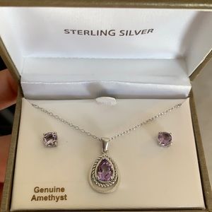 Necklace and earrings set